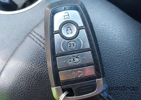 2020 Ford Mustang Ecoboost Premium z USA, uszkodzony, nr VIN 1FATP8UH6L5125640